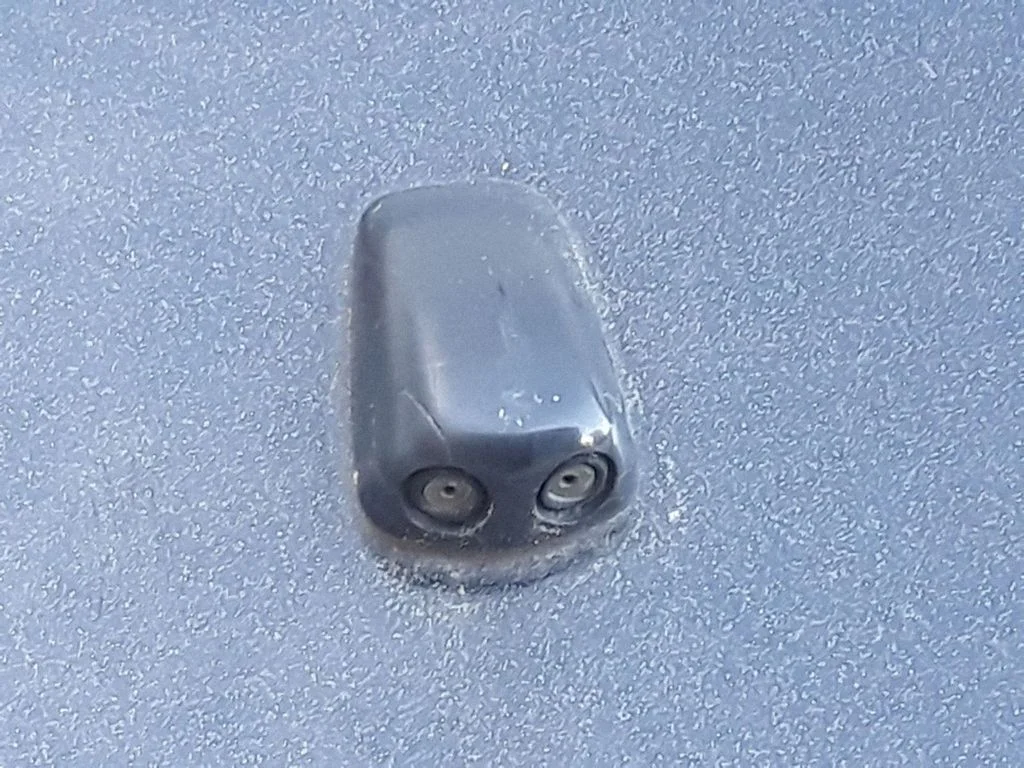 Windshield washer spray nozzle – Toyota Corolla Verso E121 (2001-2004)