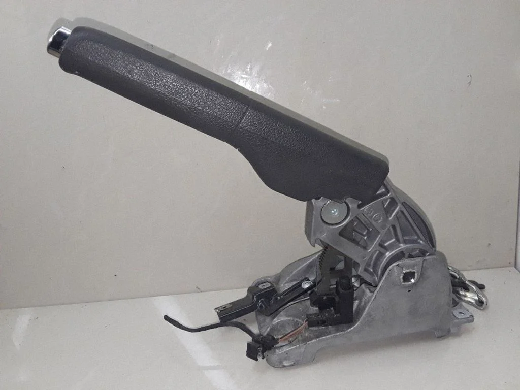 Handbrake/parking brake lever assembly – Volkswagen Golf IV (1998-2005)