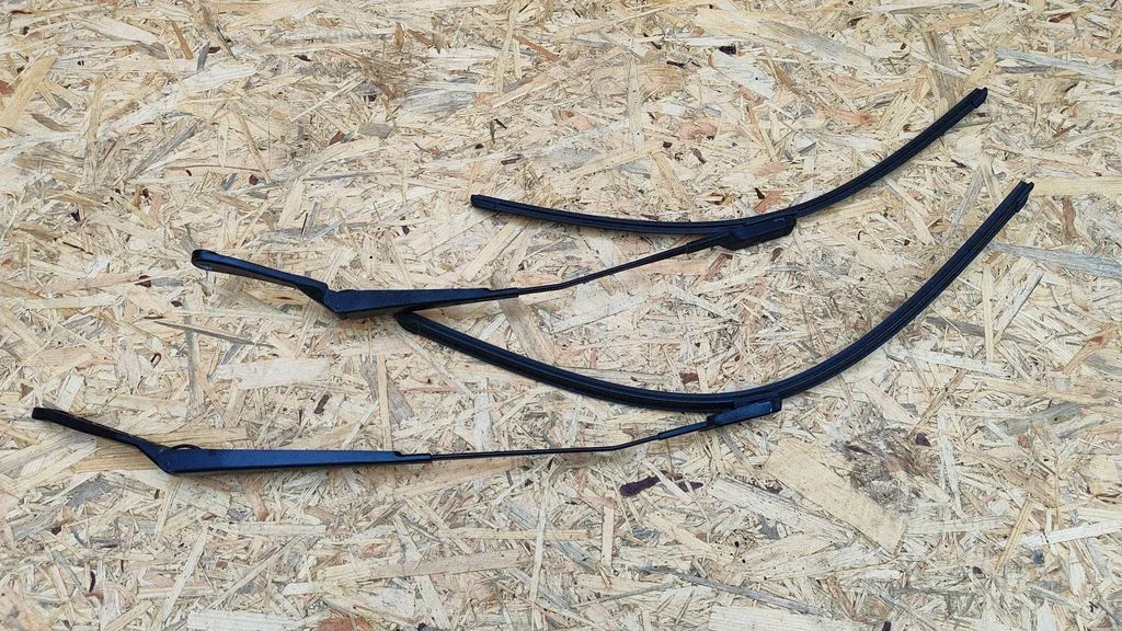 Front wiper blade arm 9680477280