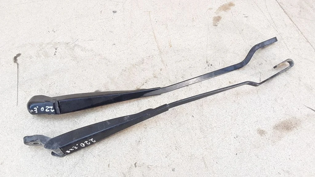 Front wiper blade arm 7M0955409B