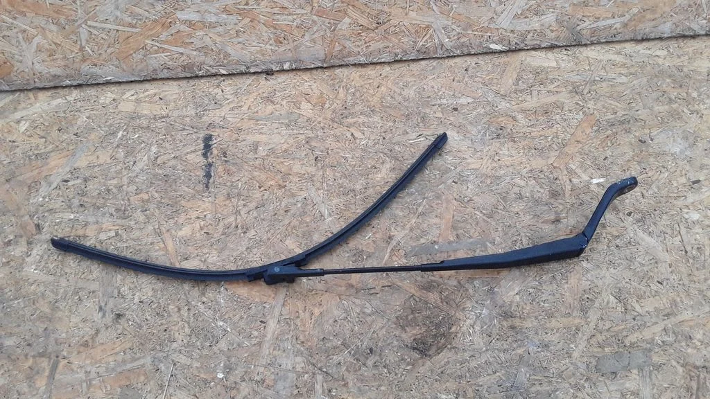 Front wiper blade arm 7M3955410B
