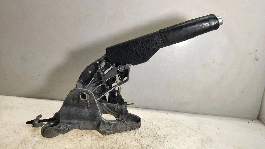 Handbrake/parking brake lever assembly – Volkswagen Eos (2006-2010)