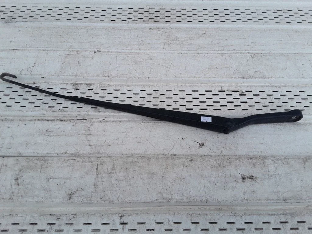 Front wiper blade arm – left