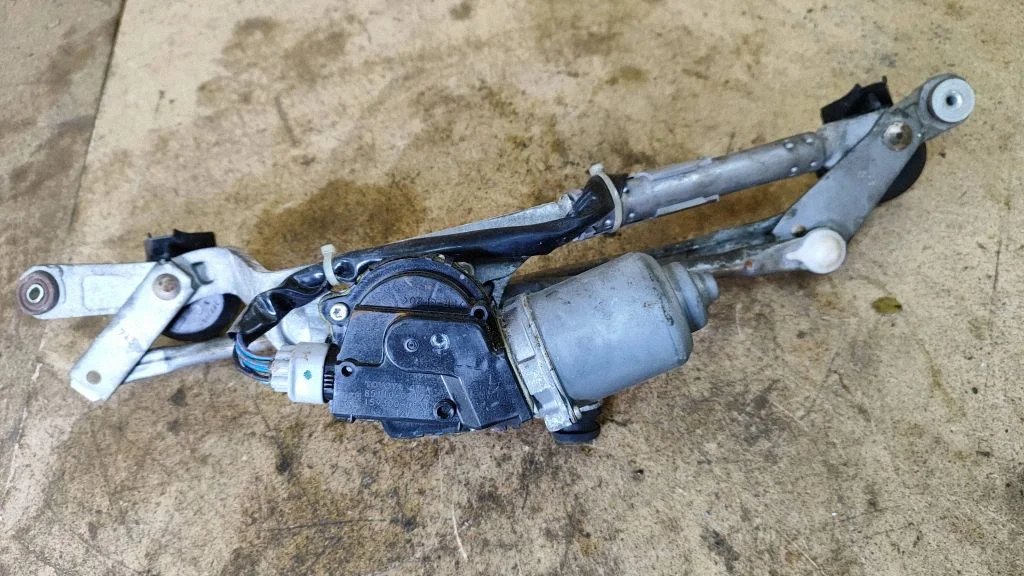 Front wiper linkage and motor 1593000831