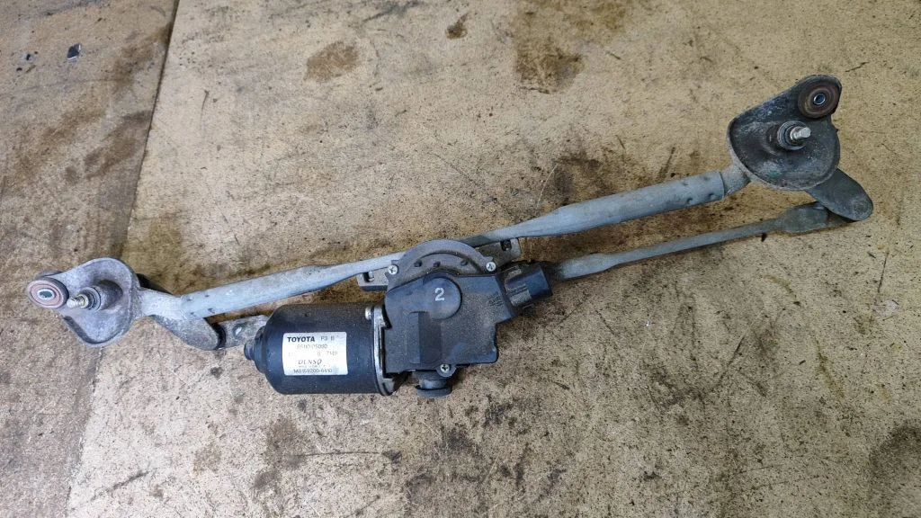 Front wiper linkage and motor 8511005060