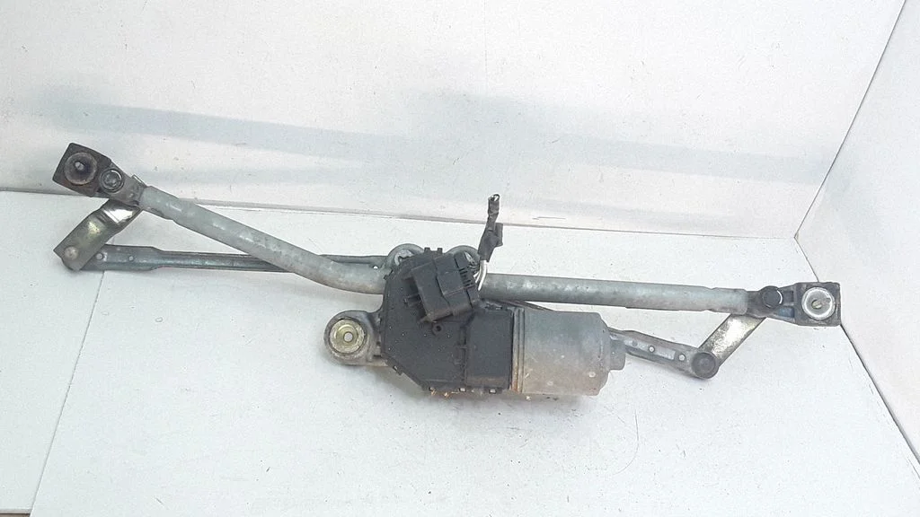 Front wiper linkage and motor – Ford Mondeo Mk III (2000-2007)