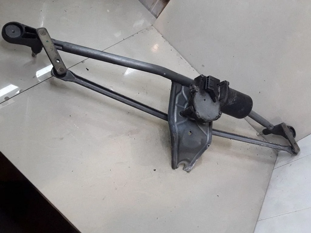 Front wiper linkage and motor – Ford Transit (2000-2006)