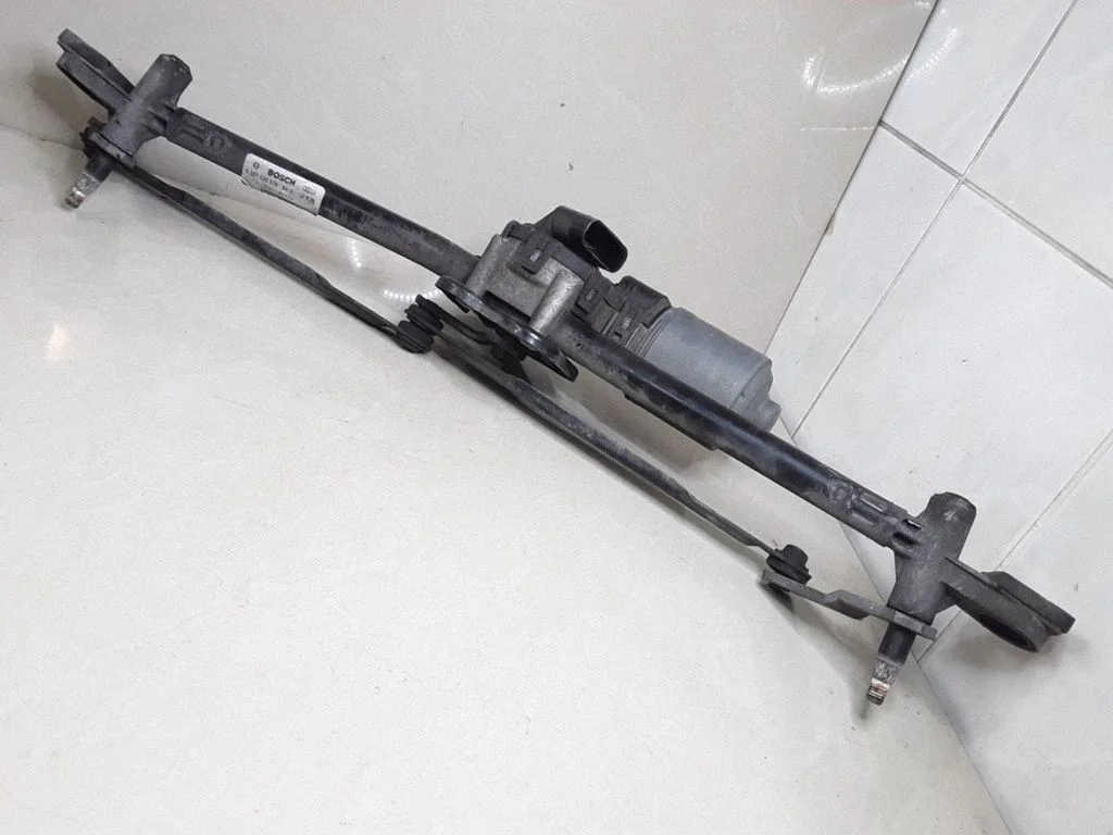 Front wiper linkage and motor