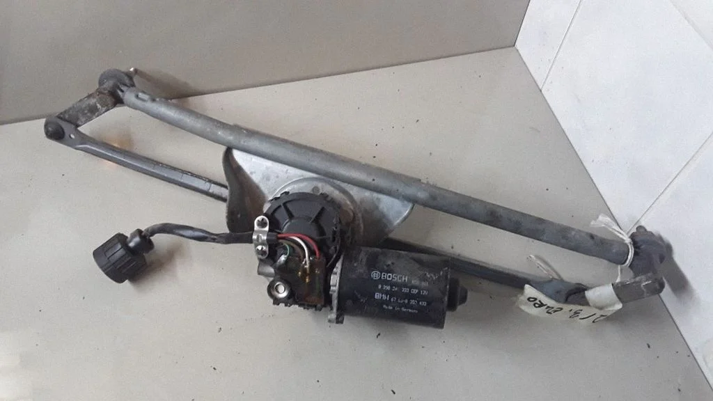 Front wiper linkage and motor – BMW Z3 E36 (1994-2002)