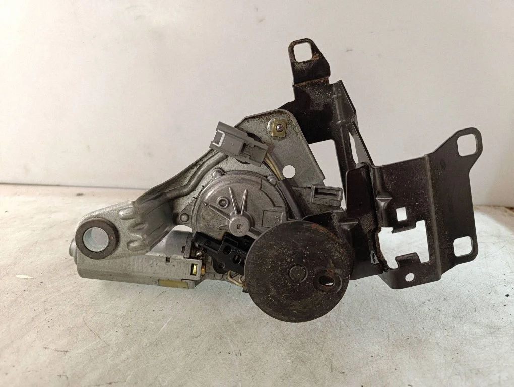 Rear window wiper motor