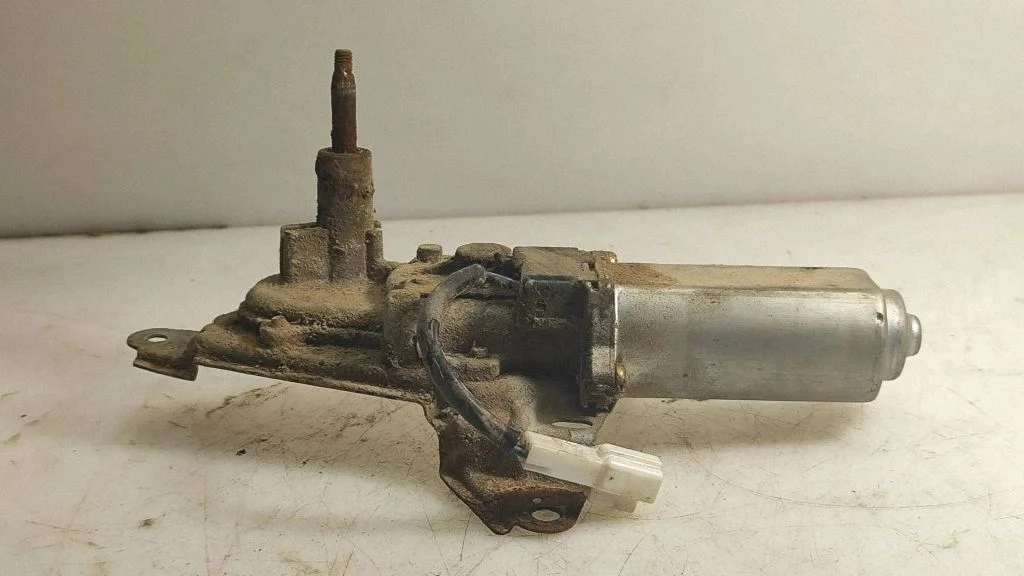 Rear window wiper motor – Toyota Yaris Verso (1999-2005)