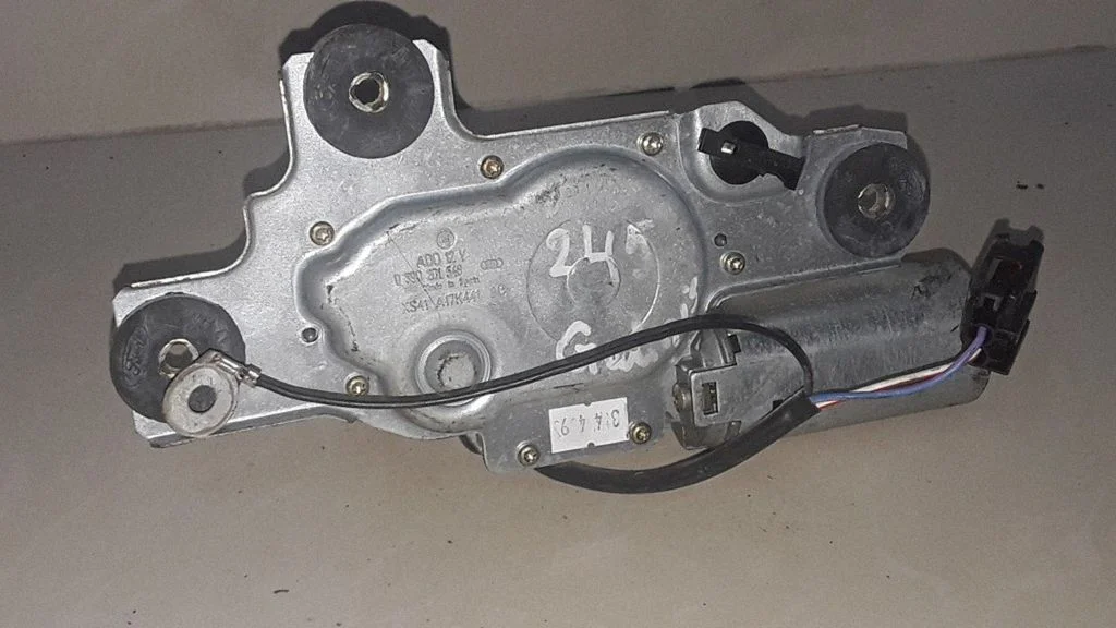 Rear window wiper motor – Ford Focus (1998-2004)