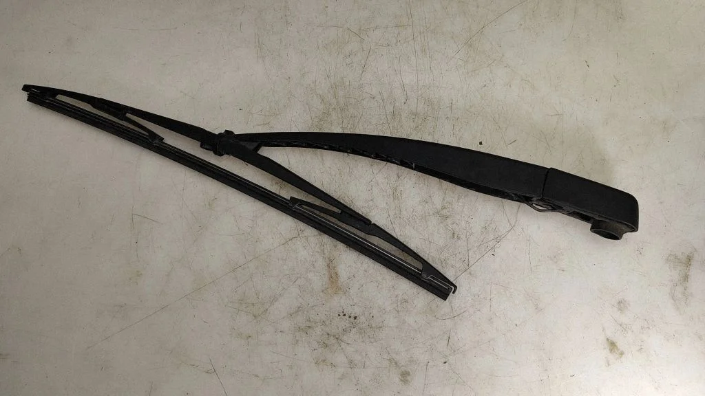 Rear wiper blade arm – Opel Meriva B (2010-2016)