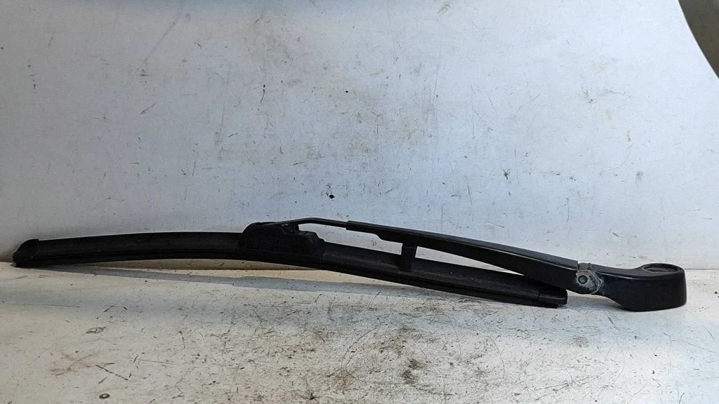 Rear wiper blade arm – BMW X5 E53 (1999-2006)