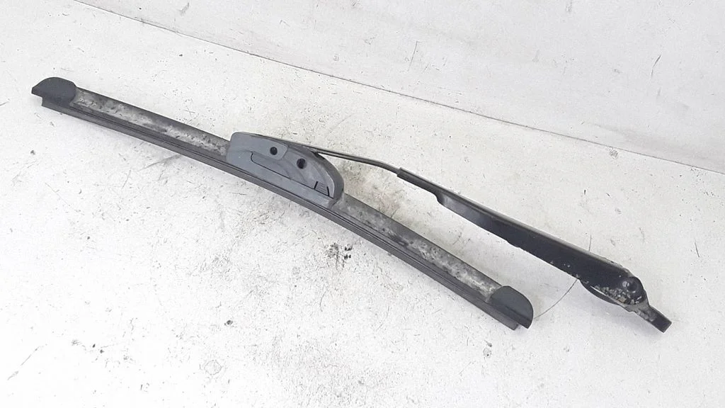 Rear wiper blade arm – Mercedes-Benz A-Class W168 (1997-2004)