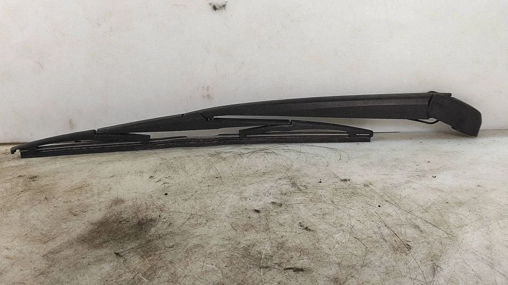 Rear wiper blade arm – Mazda 6 (2008-2013)