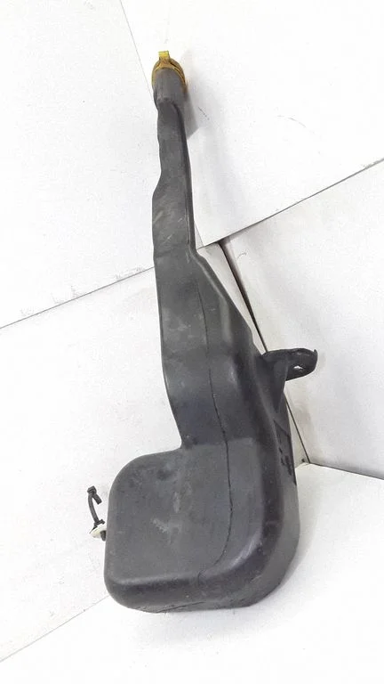 Windshield washer fluid reservoir/tank