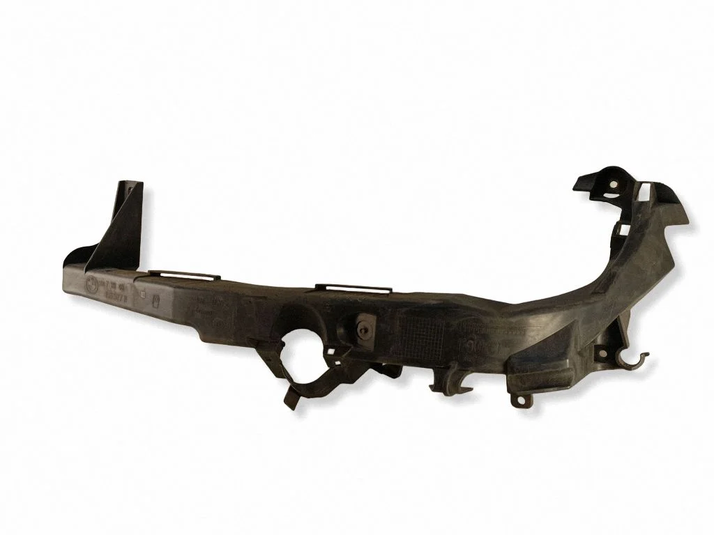 Headlight/headlamp mounting bracket 7138401