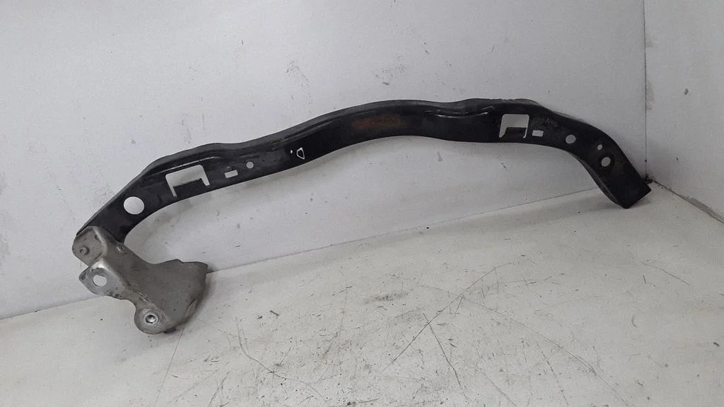 Headlight/headlamp mounting bracket – right