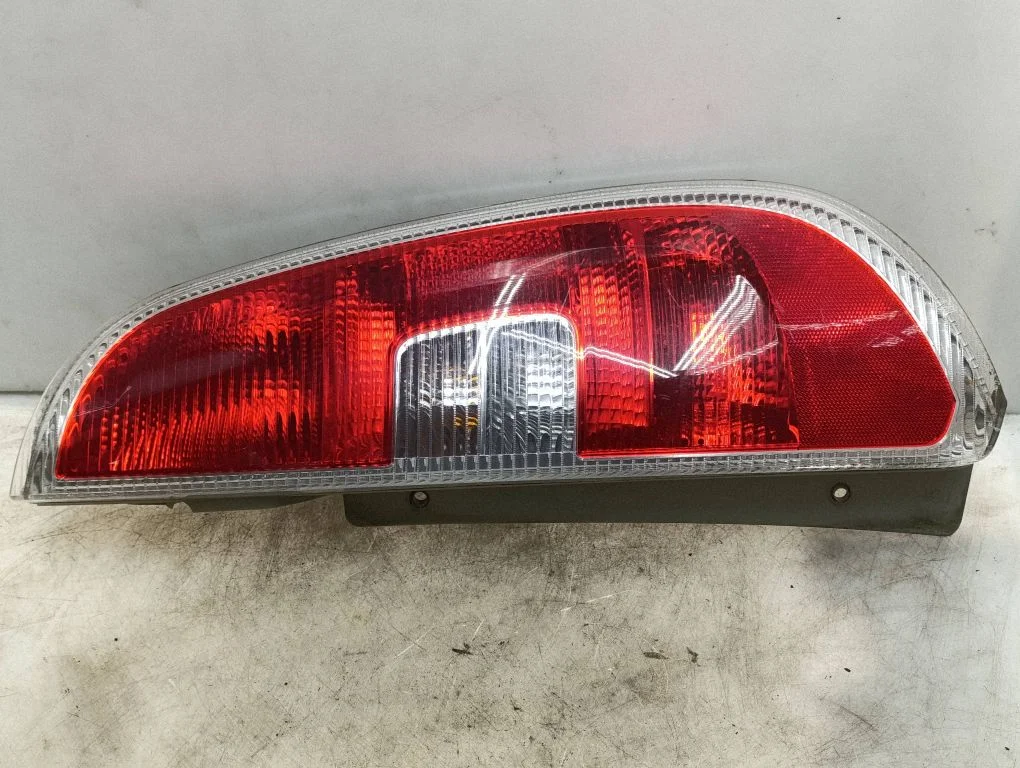 Tagatuli keres 5J7945096 – Skoda Roomster (5J) (2006-2015)