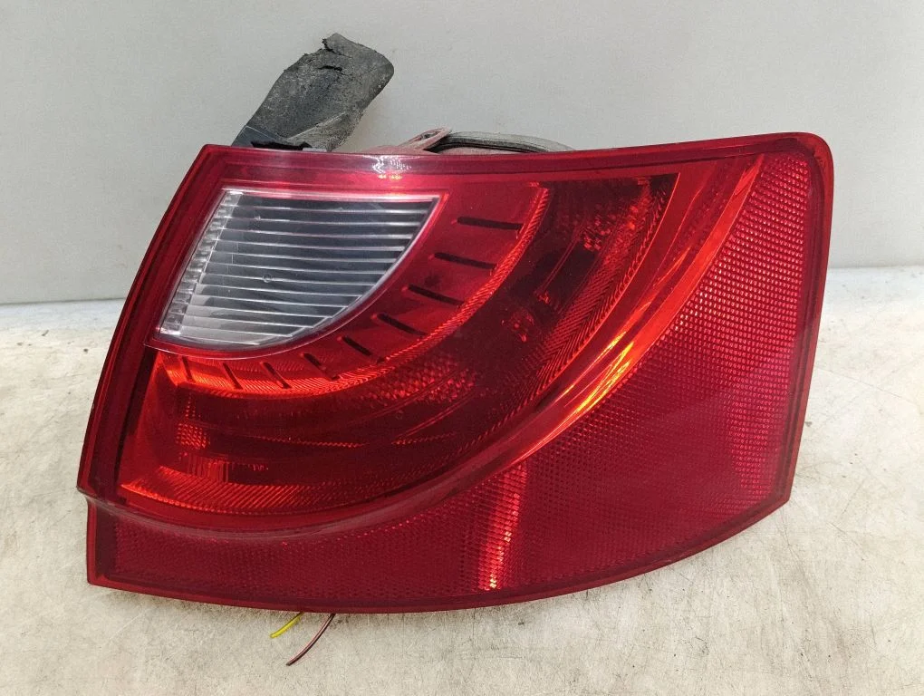 Lampa tylna w błotniku 3R9945096A