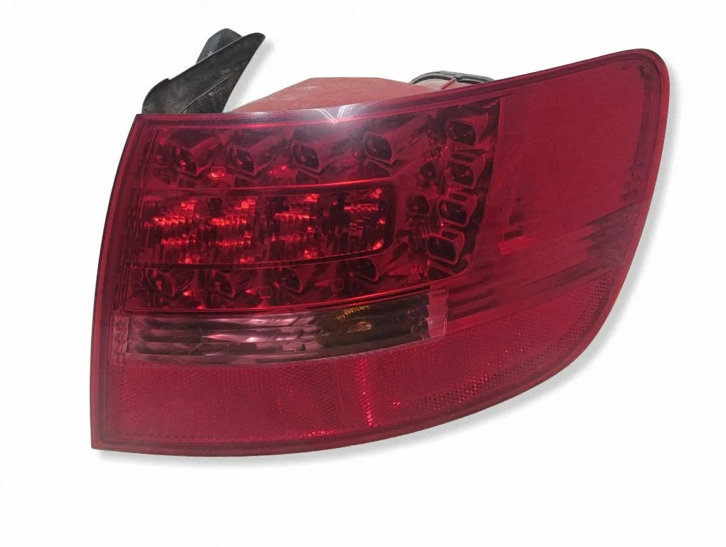 Rear/tail lights 4F9945096H