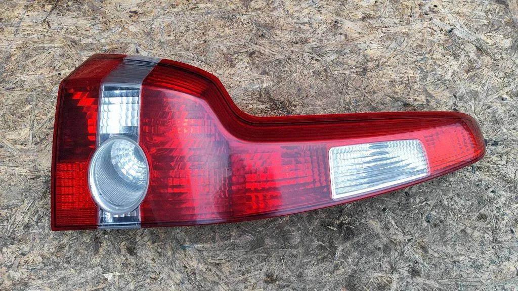 Rear/tail lights – Volvo V50 (2004-2007)