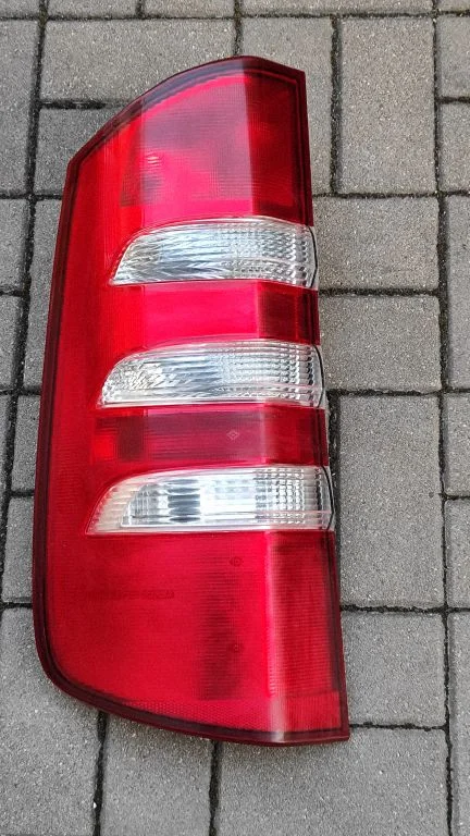 Rear/tail lights A0008206864