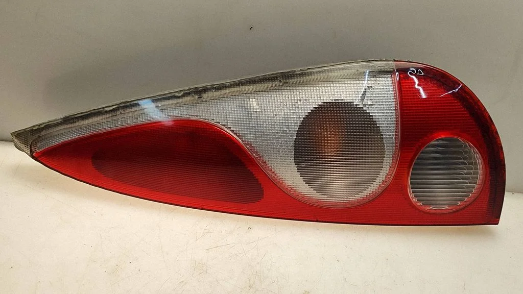 Rear/tail lights – Toyota Yaris Verso (1999-2005)