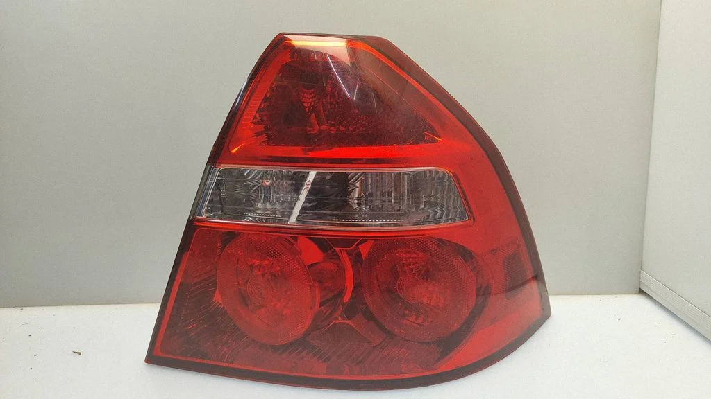Rear/tail lights 6J13C