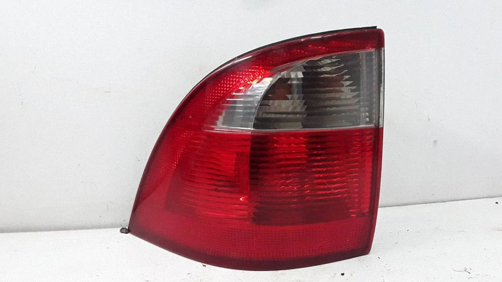 Rear/tail lights – Saab 9-5 (1998-2005)