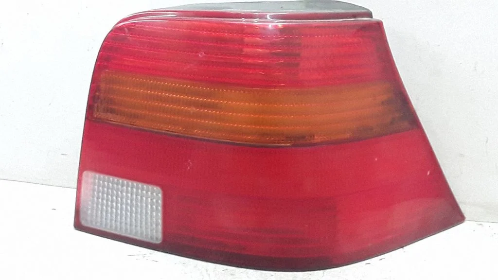 Rear/tail lights 6945096