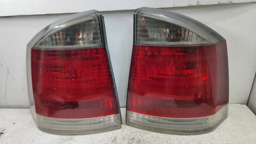 Rear/tail lights – Opel Vectra C (2002-2005)