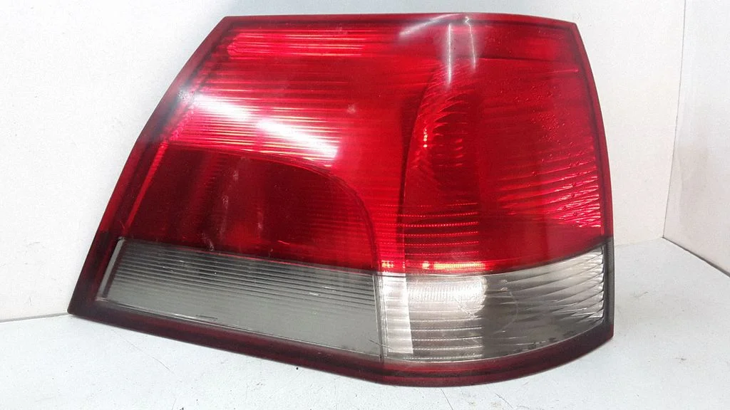 Rear/tail lights – Opel Vectra C (2002-2005)