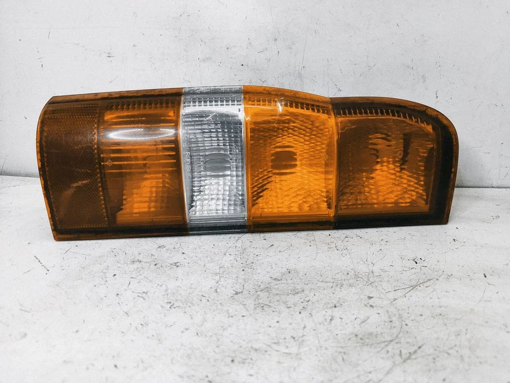 Tagatuli keres – Ford Transit (2000-2006)