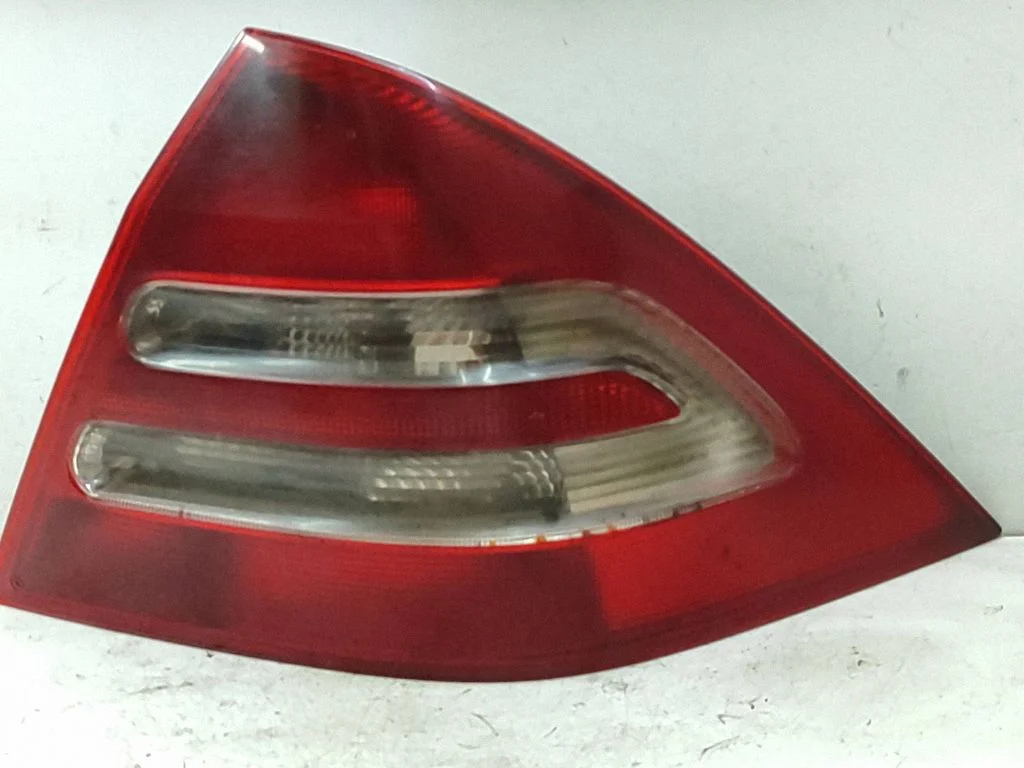 Rear/tail lights – Mercedes-Benz C-Class W203 (2000-2007)