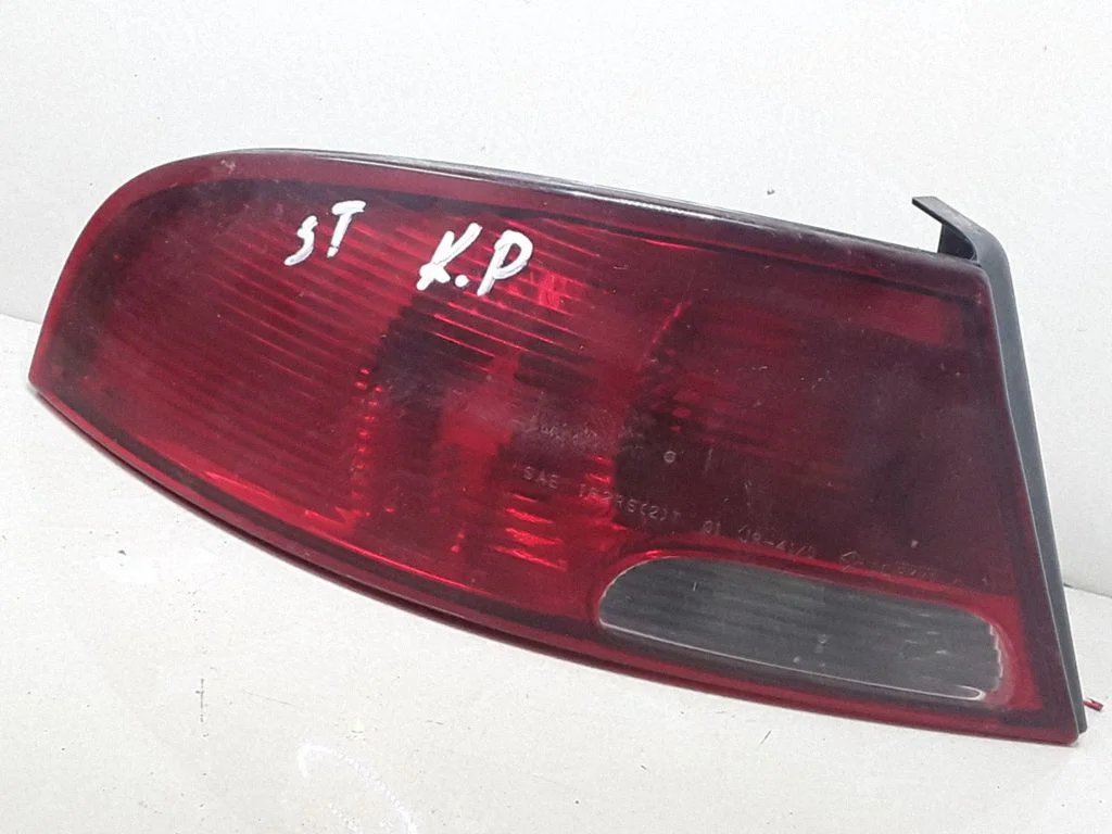 Rear/tail lights 04805351AA