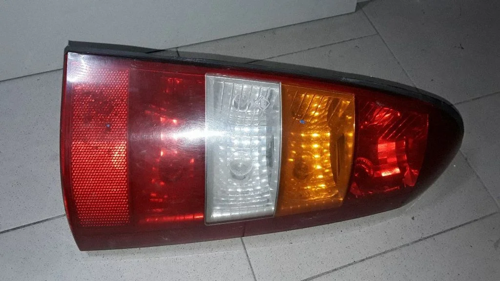 Rear/tail lights 393032