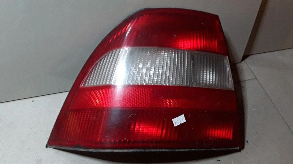 Rear/tail lights – Opel Vectra B (1996-2002)