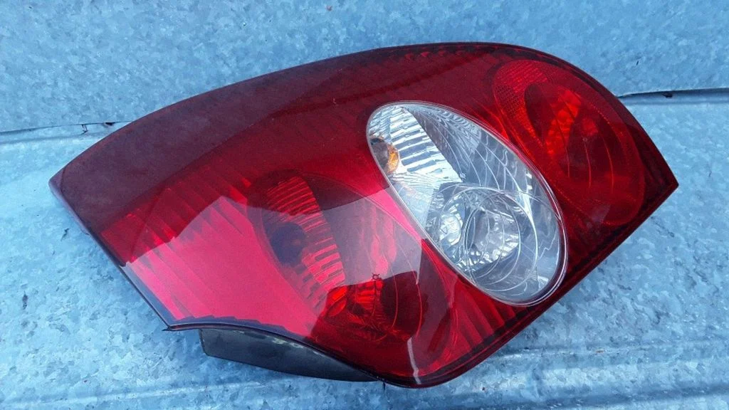 Rear/tail lights – Renault Laguna II (2001-2007)