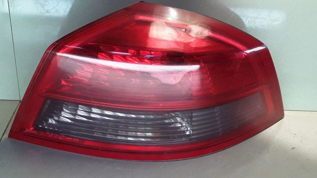 Rear/tail lights 8200014360