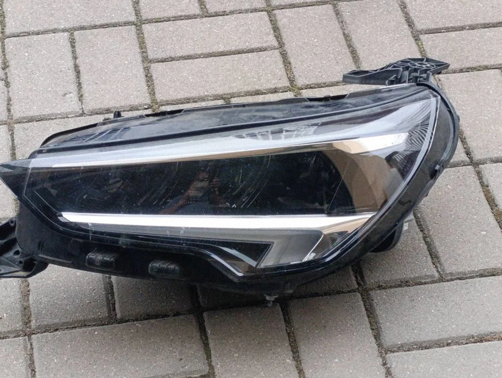 Esituli – Opel Corsa F (2019-)