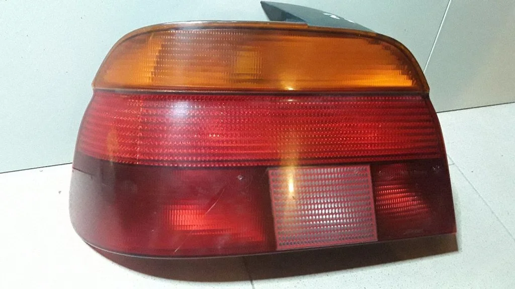 Rear/tail lights 8358031