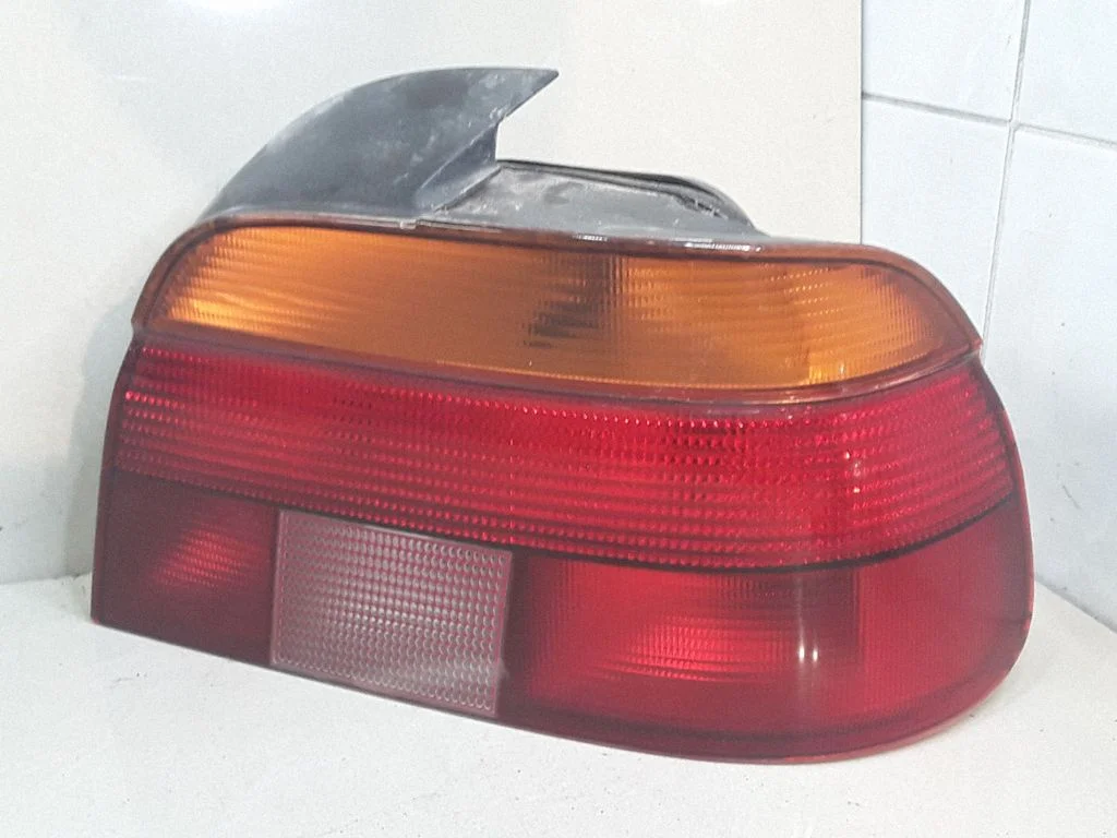 Rear/tail lights 8358032