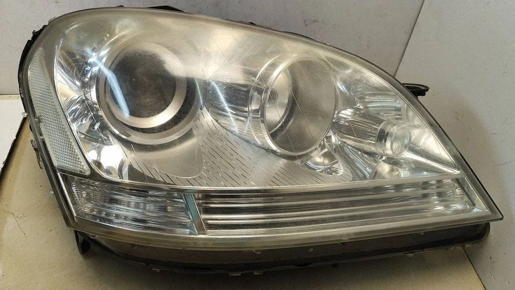 Headlight/headlamp – Mercedes-Benz ML-Class W164 (2005-2011)