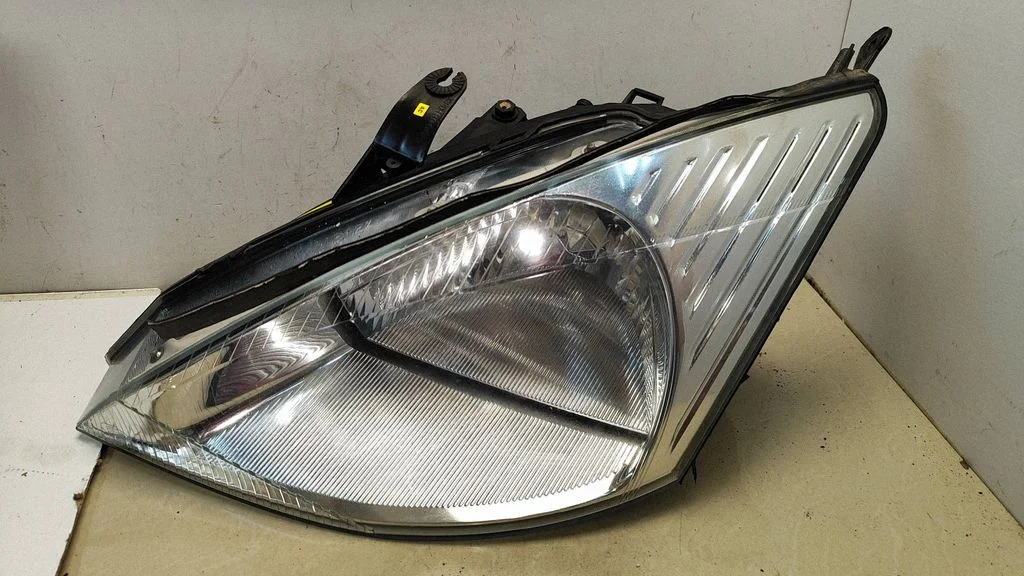 Headlight/headlamp XS4X13006