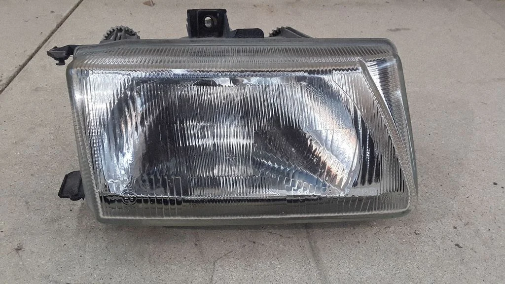 Headlight/headlamp – Seat Ibiza II (6k) (1999-2002)