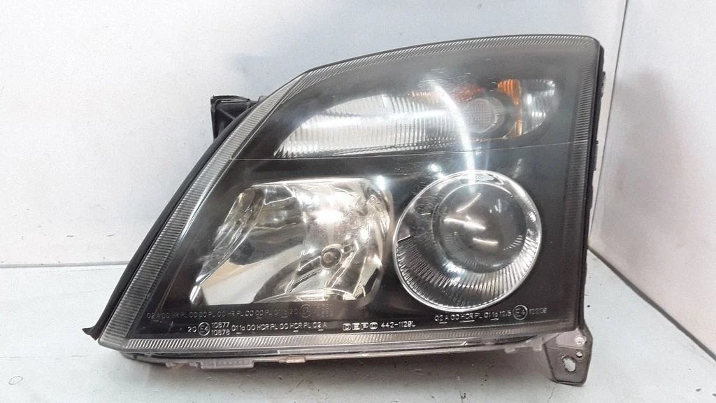 Reflektor – Opel Vectra C (2002-2005)