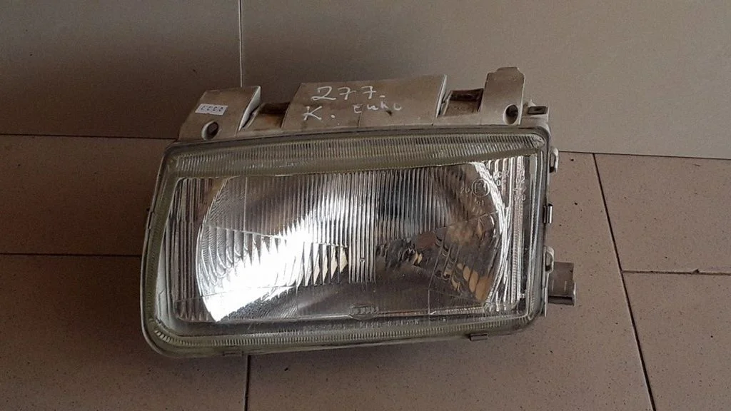 Headlight/headlamp – Volkswagen Polo III 6N 6N2 6NF (1995-2001)