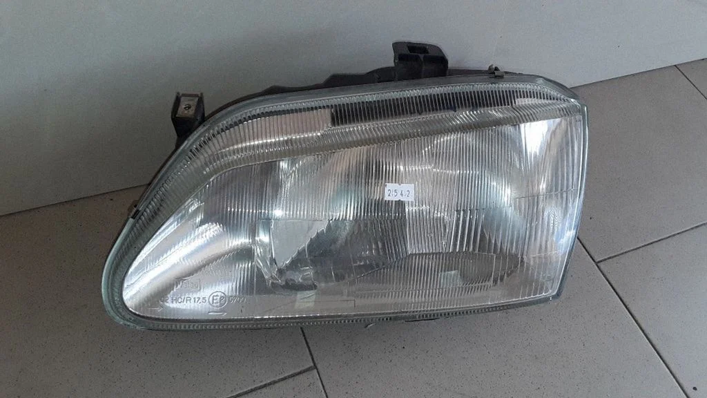 Headlight/headlamp – Renault Scenic I (1996-2003)